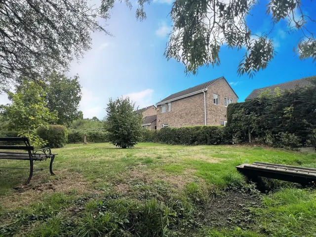 Charlton Gardens, Bristol, photo 1