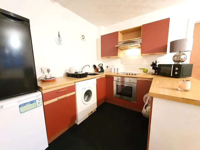Photo 2 — Horwood Place, Mauchline, East Ayrshire, KA5