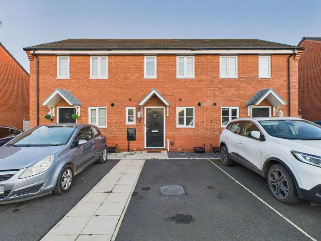 Pickering Croft Place, Crewe, photo 1