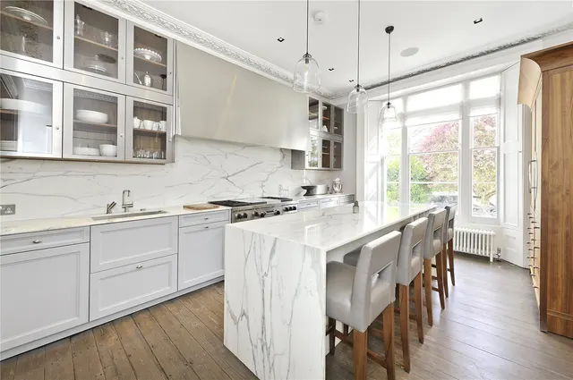 Hereford Road, London, W2, photo 1