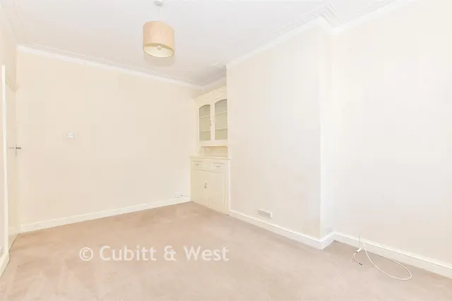Inhurst Road, Portsmouth, PO2, photo 3