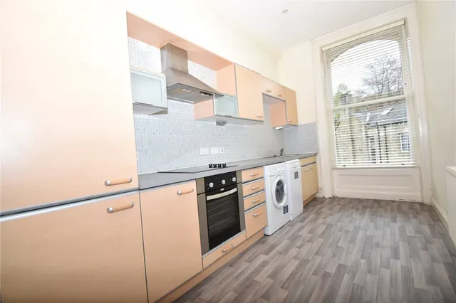 Edgerton Road, Huddersfield, HD1, photo 2
