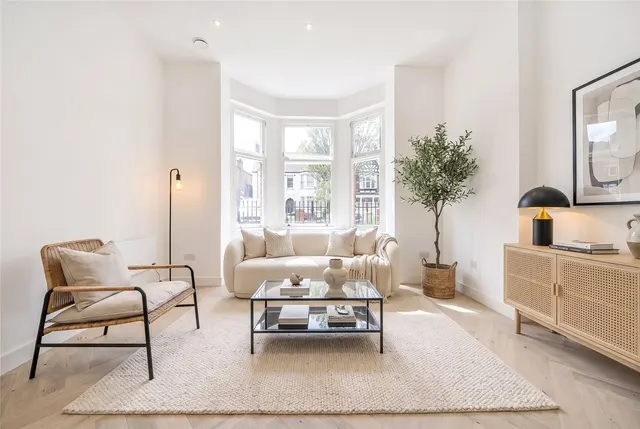 Gordon Road, London, W5, photo 2