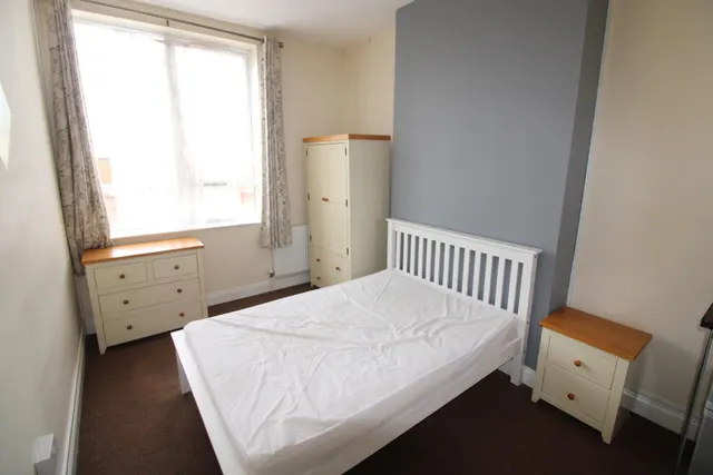 Borough Road, Burton upon Trent, DE14, photo 1