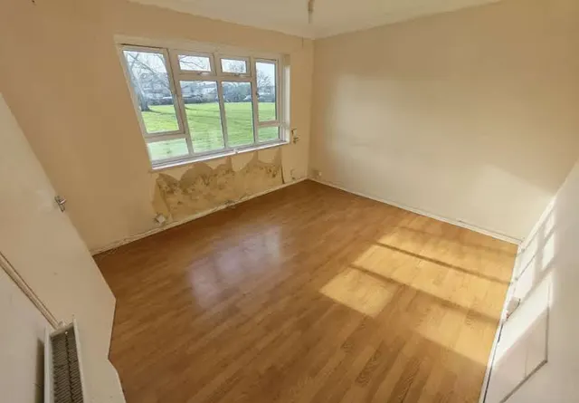 Old Ruislip Road, Northolt, UB5, photo 3