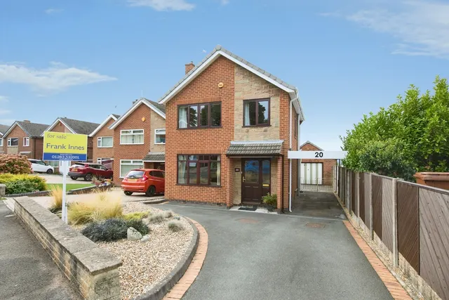 3 bedroom house, Saxon Close, Burton-on-Trent, DE15