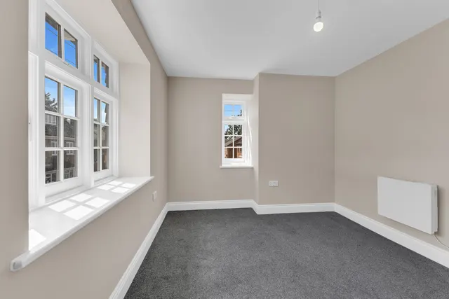 Photo 2 — Orpington, BR5 4AB