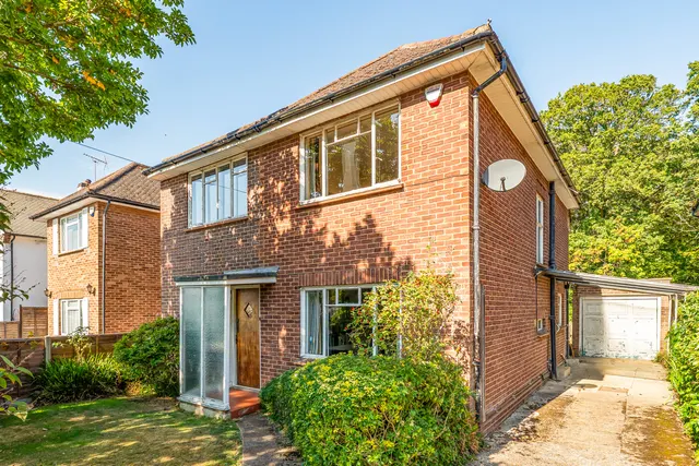 Broadwood Avenue, Ruislip, HA4, photo 1