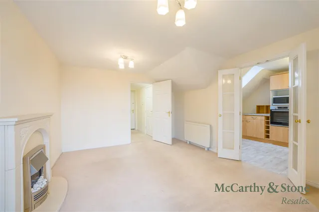 Chester Road, Little Sutton, CH66, photo 3