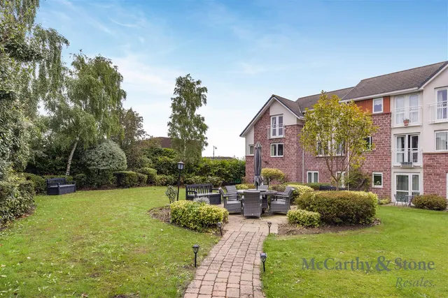 Chester Road, Little Sutton, CH66, photo 1