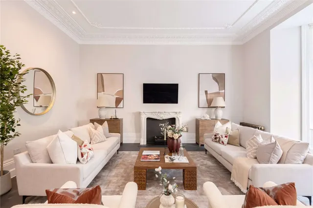 Photo 2 — Redcliffe Square, London, SW10 9HQ