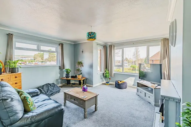 Gainsborough Avenue, Worthing, BN14, photo 1
