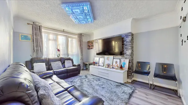 Manor Road, London, N16, photo 1