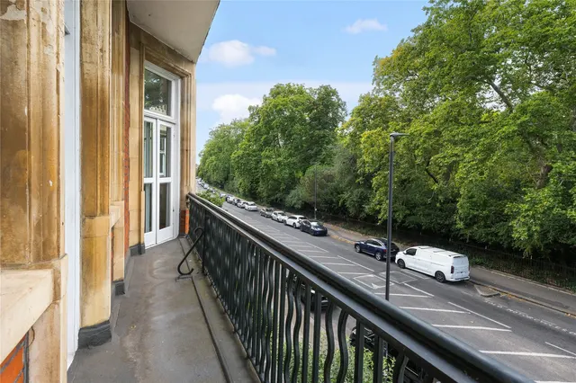 Photo 2 — York Mansions, Prince Of Wales Drive, London, SW11