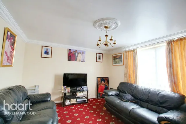 Stainer Road, Borehamwood, WD6, photo 3