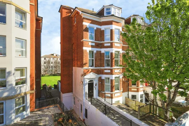 Jevington Gardens, Eastbourne, BN21, photo 1