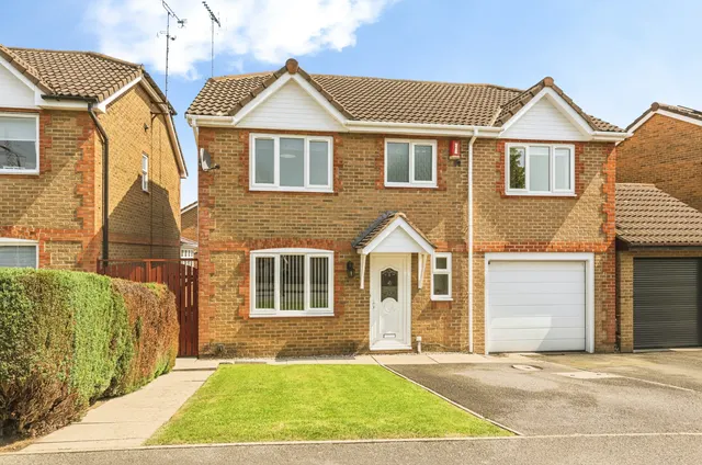 Willow Road, Alverthorpe, WF2, photo 1
