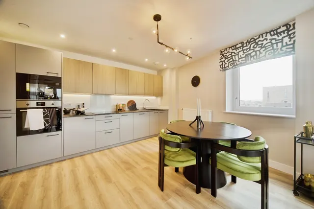 Photo 3 — Flat 66 Pintail Heights, 6 The Hyde, London, NW9