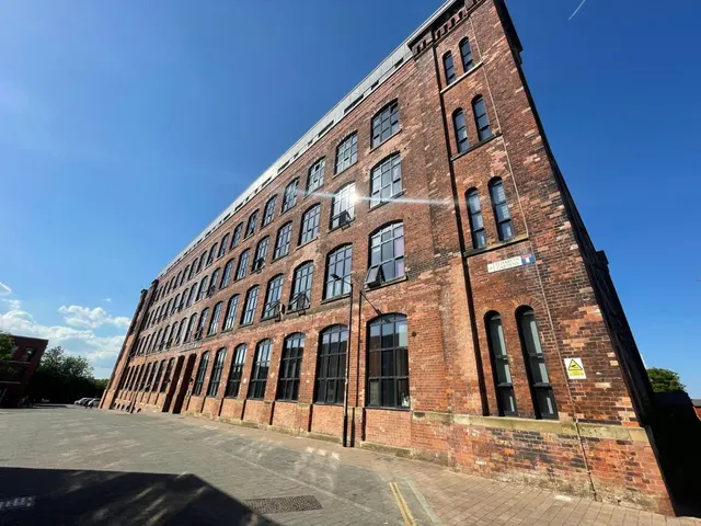 Elisabeth Gardens, Stockport, Cheshire, SK5 6FW, photo 1