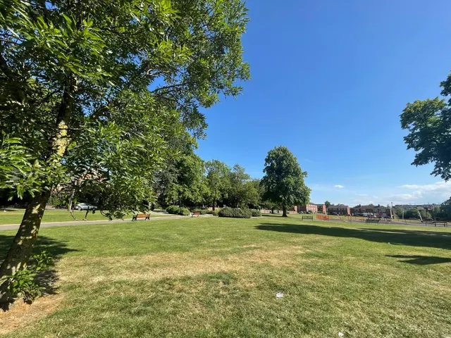 Photo 3 — Elisabeth Gardens, Stockport, Cheshire, SK5 6FW