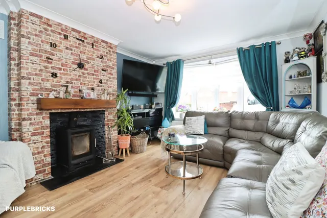Elvaston Road, Chesterfield, S42, photo 2