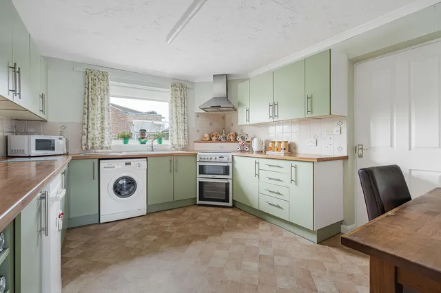 Buchan Road, Bicester, photo 2