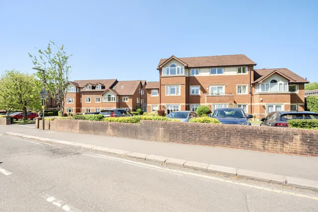 Alma Road, Reigate, RH2, photo 1