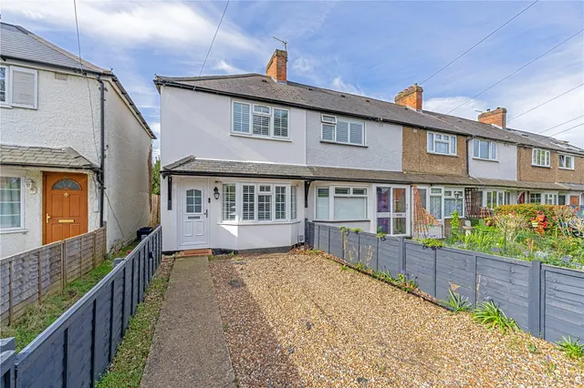 Hanworth Road, Hampton, TW12 3ED, photo 1