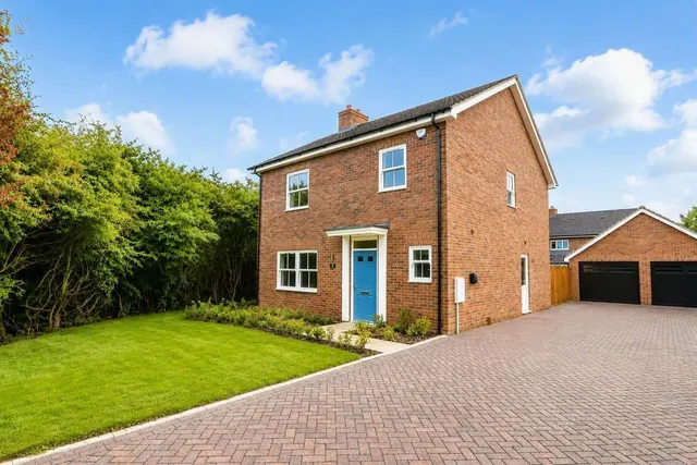 Small Acres, Hatfield Peverel, CM3, photo 1