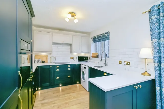 Llwyn Helig Bridgend, CF33, photo 3