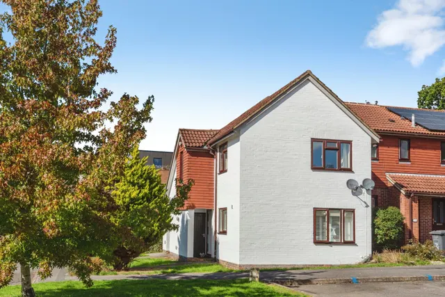 Timbermill Court, Haslemere, GU27, photo 3
