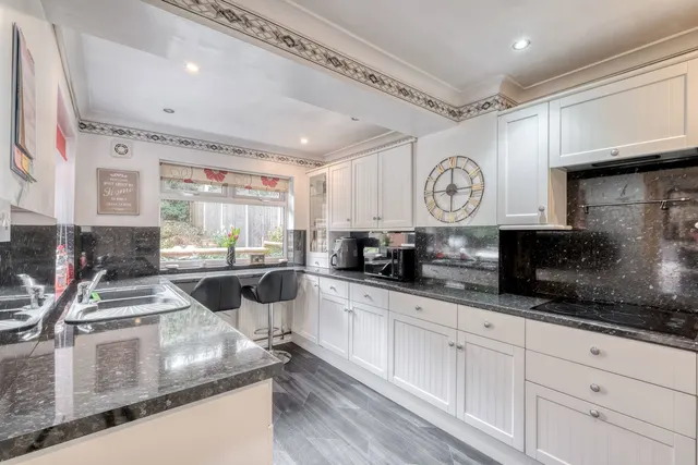 Lyall Gardens, Rubery, B45, photo 2