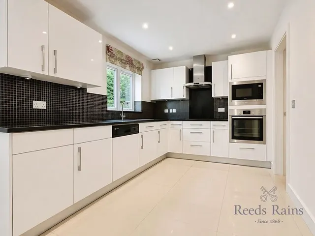 Kingsbury Drive, Wilmslow, SK9, photo 3