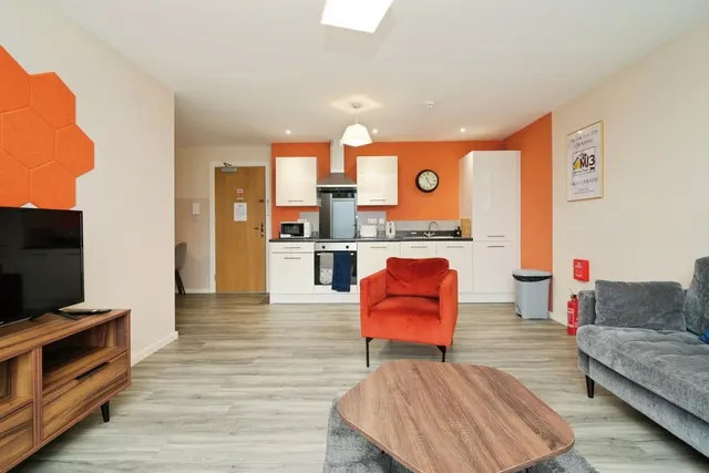 Goodiers Drive, SALFORD, Lancashire, M5, photo 1