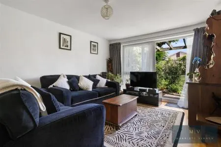 Green Acres, Croydon, photo 1