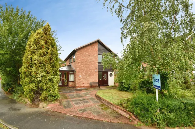 Hillside Avenue, Endon, ST9, photo 1