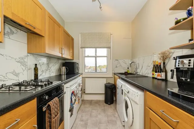 Marlborough Road, Richmond, TW10, photo 2
