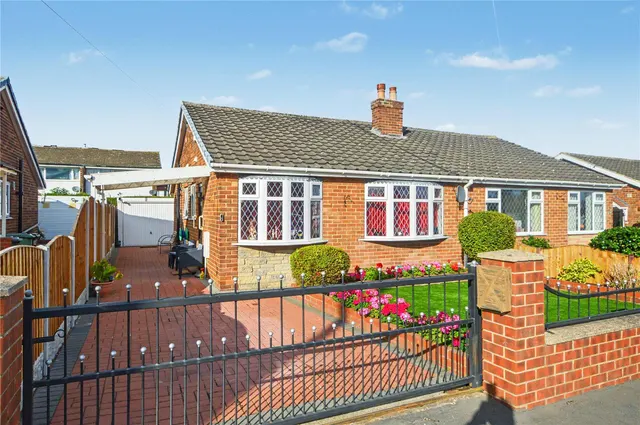 High Ridge Avenue, Rothwell, LS26, photo 1