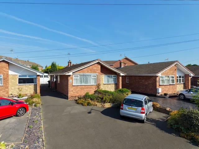 Tower View Road, Great Wyrley, WS6, photo 1