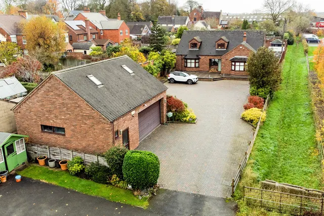 Acresford Road, Overseal, photo 3