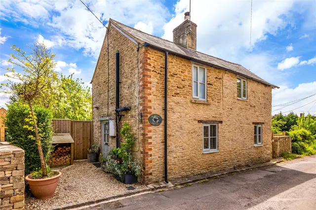 2 bedroom house, Tyte End, Great Rollright, OX7