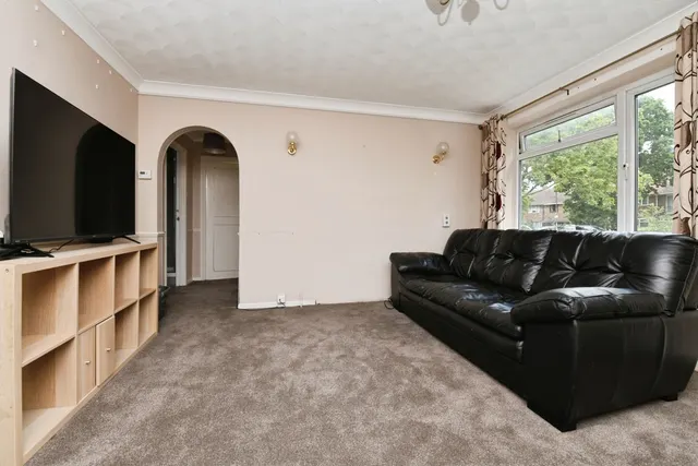 Photo 3 — Honeypot Lane, Basildon, Essex, SS14