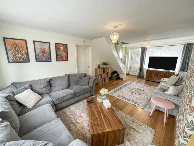 Photo 2 — Bignal Drive, Leicester Forest East, Leicestershire, LE3