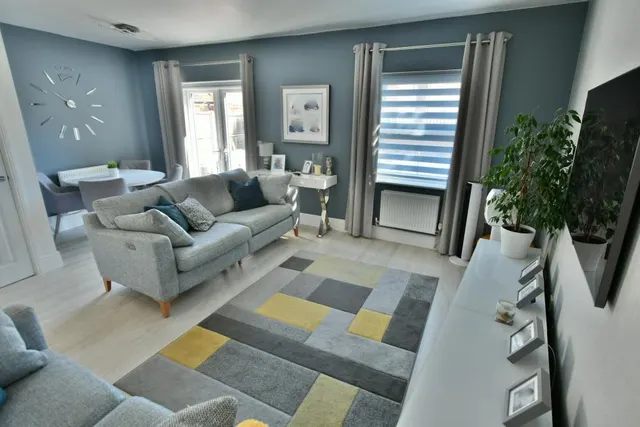 Griffin Close, Wimborne, BH21, photo 3