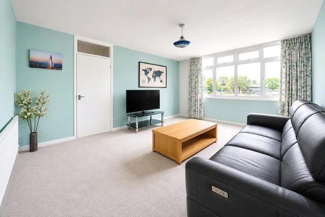 Deanery Road, London, E15, photo 1