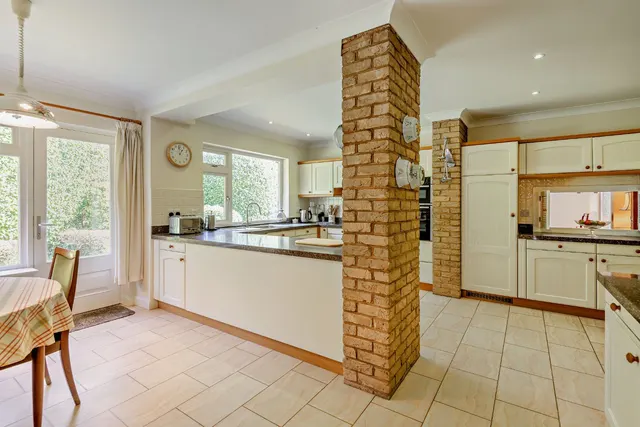 Photo 3 — Chanctonbury Drive, Ascot, Berkshire, SL5 9PT