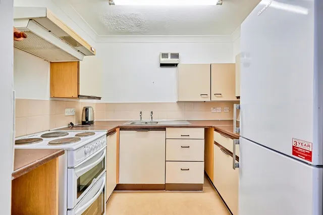 Farmadine House Saffron Walden, CB11, photo 3