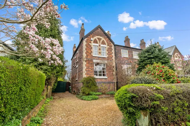1a Weaste Lane, Thelwall, Warrington, Warrington, WA4 3JT, photo 1