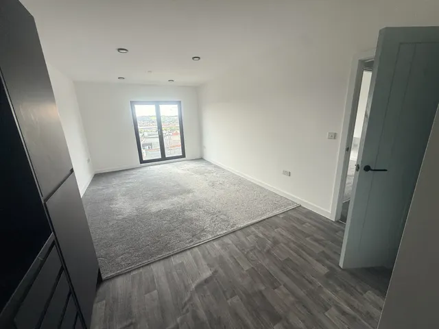 Burlington Square, Chesterfield, S40, photo 2