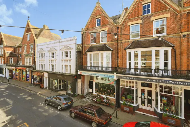 South Street, Eastbourne, BN21, photo 1